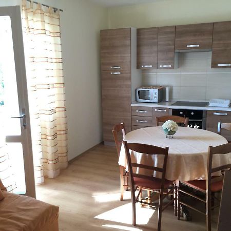 Apartment Biserka Barbat na Rabu Eksteriør bilde