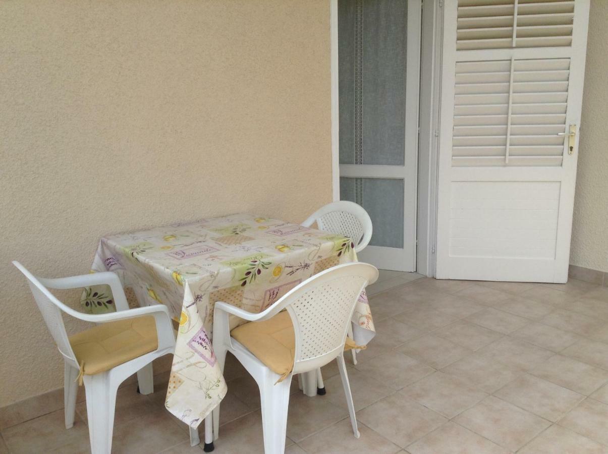 Apartment Biserka Barbat na Rabu Eksteriør bilde
